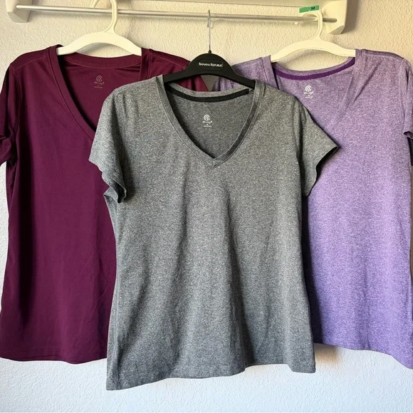 C9 by Champion Activewear Short-Sleeve V-Neck Shirt, Women's Medium, EUC - Picture 1 of 16